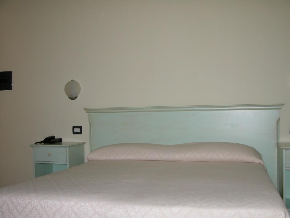 Torre Hotel - Adults Only Torre dei Corsari Dış mekan fotoğraf