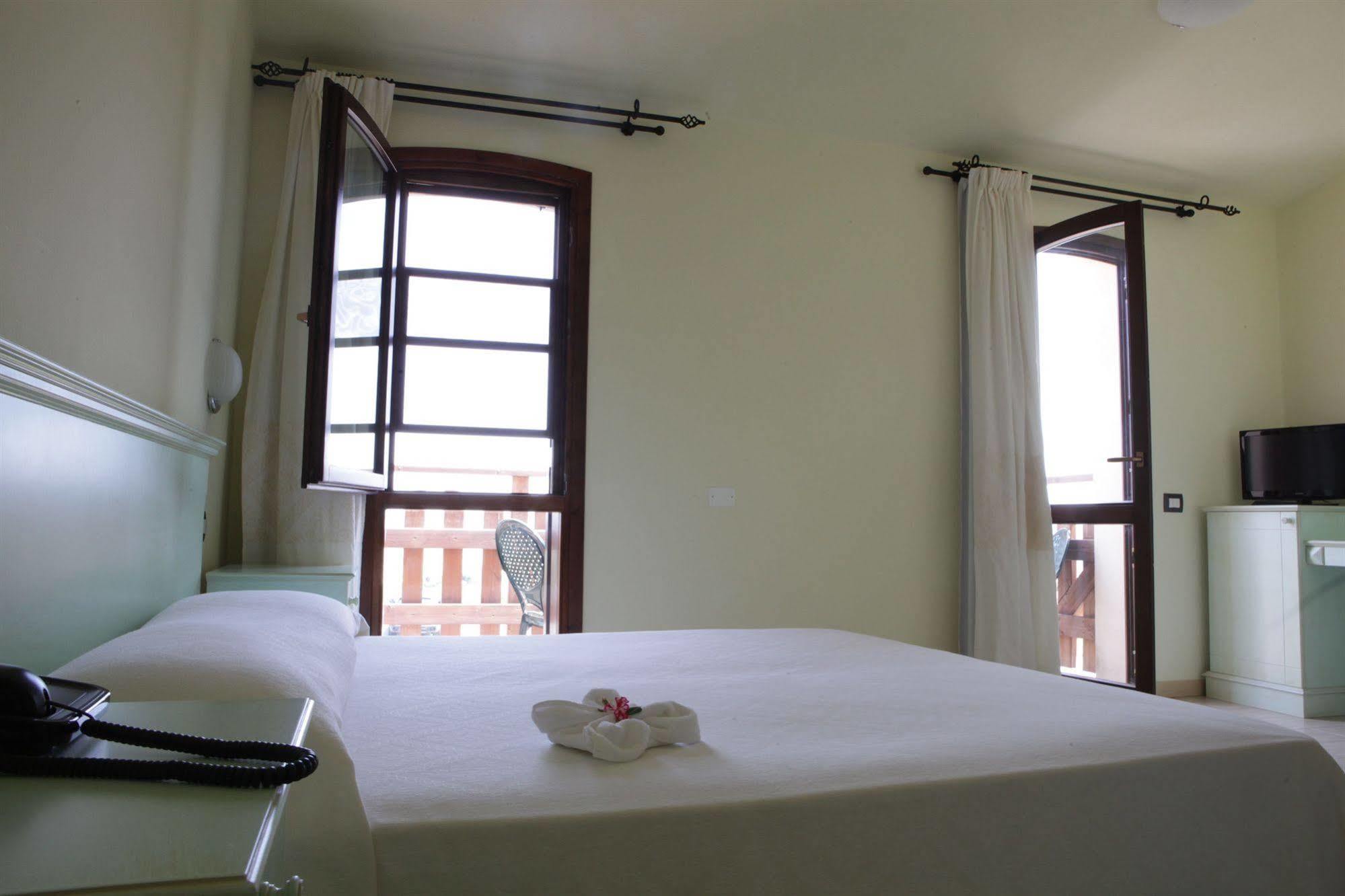 Torre Hotel - Adults Only Torre dei Corsari Dış mekan fotoğraf